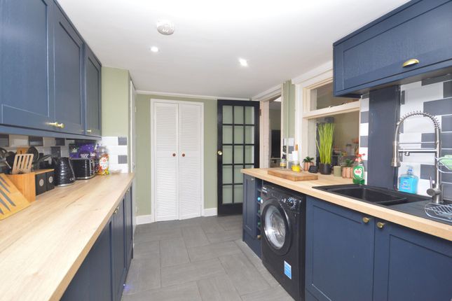 Grove Road, Folkestone CT20 4 bed terraced house for sale