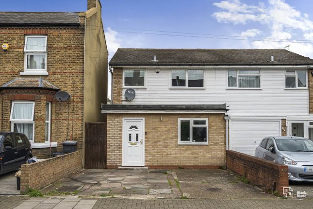 Birkbeck Road, Beckenham, BR3 3 bed semi