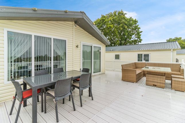 2 bedroom park home for sale