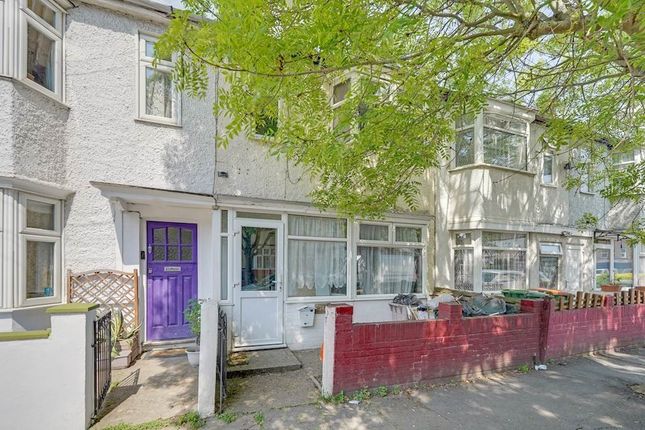 Varley Road, London E16 3 bed terraced house for sale