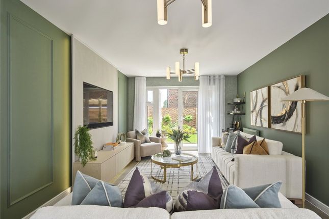 4 bed detached house