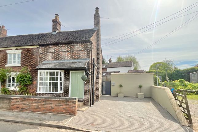London Road, Knighton, TF9 2 bed end of terrace house for sale
