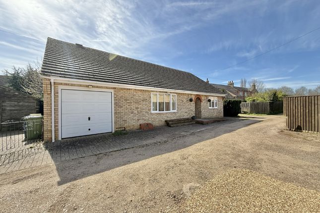 2 bed detached bungalow