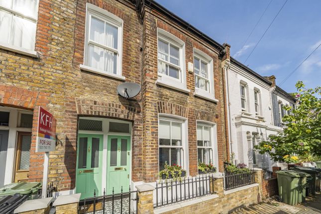 Goldsboro Road, Nine Elms, London, SW8 2 bed flat for sale