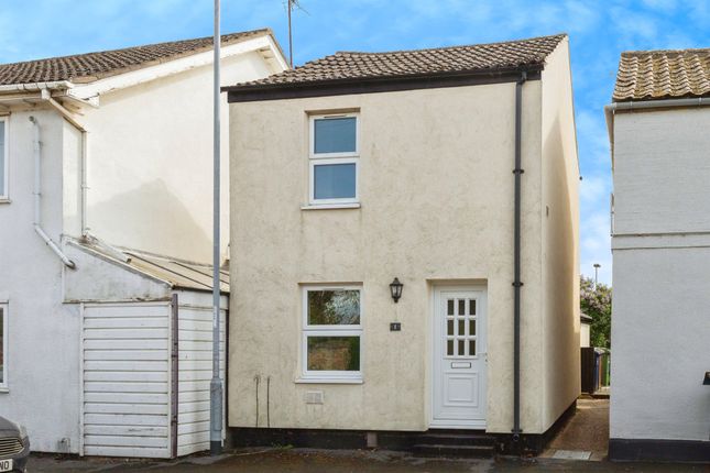 2 bedroom detached house for sale