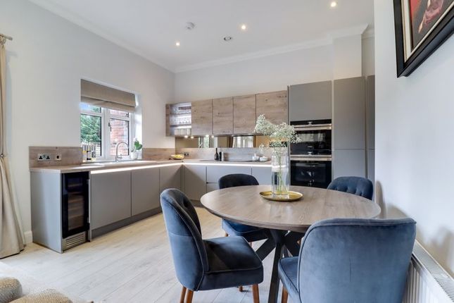 2 bed flat