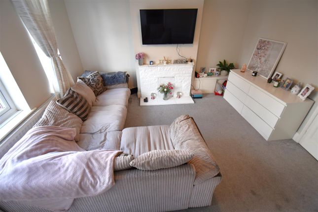 1 bed flat