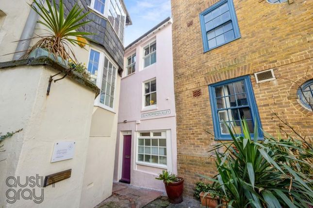 Little East Street, Brighton 2 bed house for sale