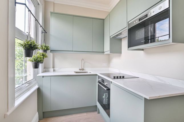 Church Road, Harlesden, London, NW10 2 bed flat for sale