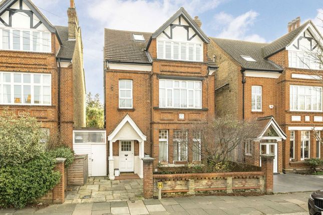 Coleshill Road, Teddington TW11 2 bed flat for sale