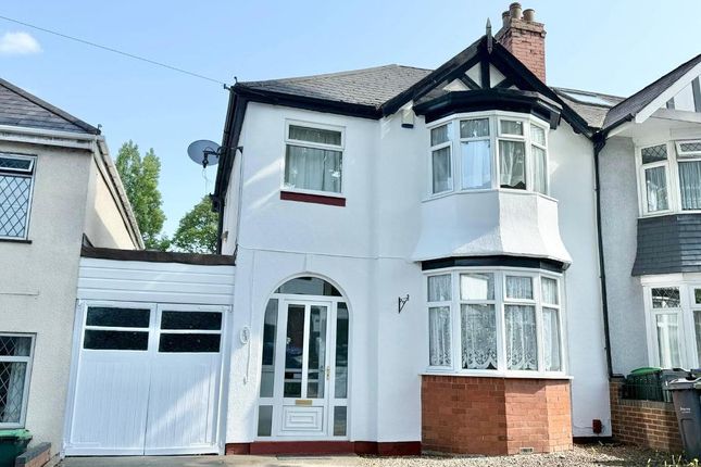 Charlemont Avenue, West Bromwich, B71... 3 bed semi