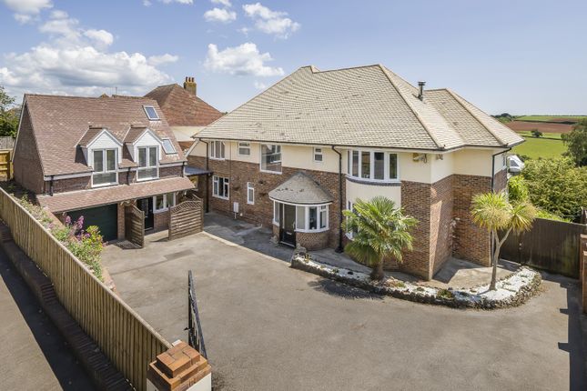 7 bed detached house