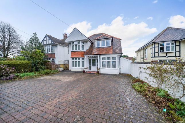 5 bed detached house