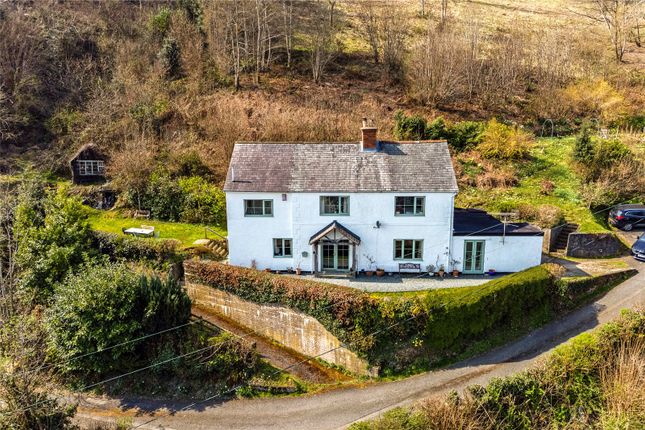 Geraint, Llangollen, Denbighshire, LL20 4 bed detached house for sale