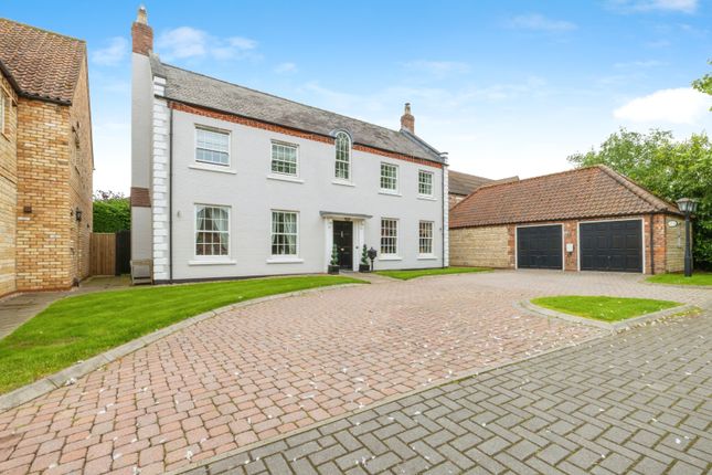 6 bedroom detached house for sale