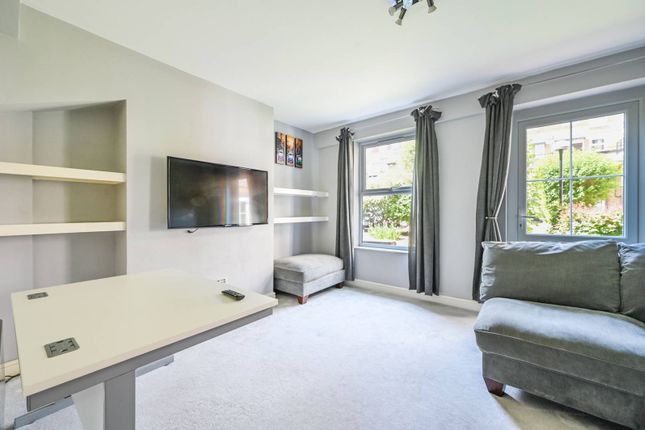 Milk Yard, Wapping, London, E1W 2 bed flat for sale