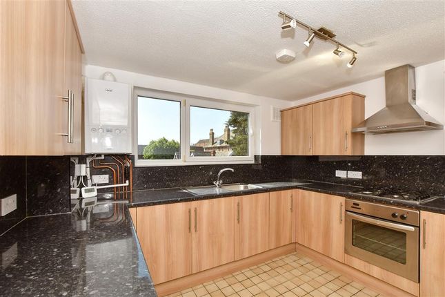 2 bed flat