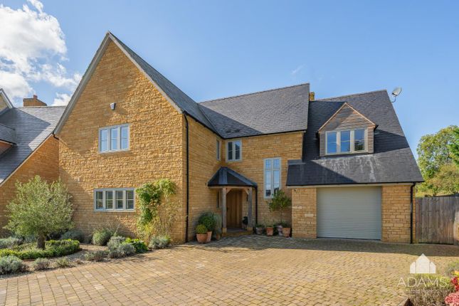 5 bed detached house