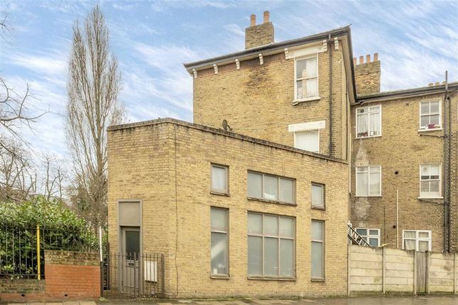 Brixton Water Lane, London SW2 1 bed house for sale