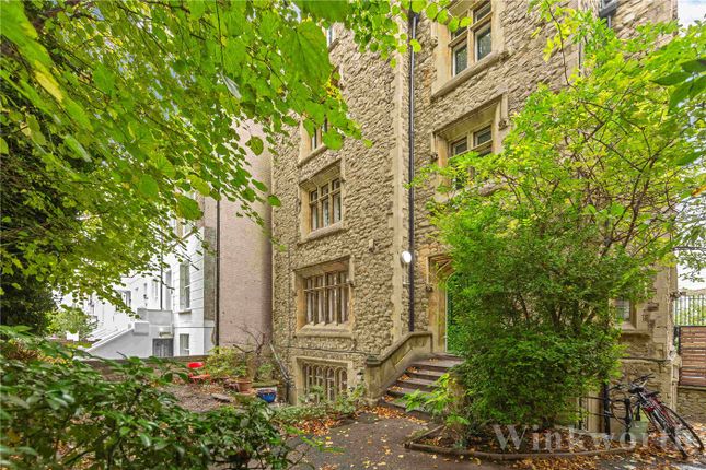 3 bed flat