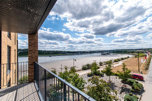 Knights Templar Way, Rochester, Kent... 2 bed flat for sale