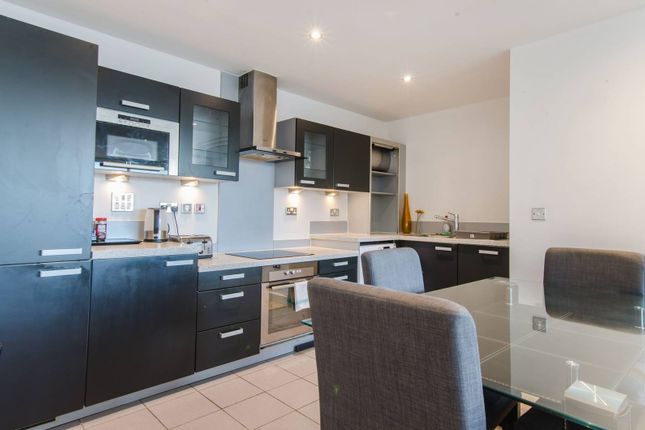 Balearic Apartments, Docklands... 2 bed flat for sale