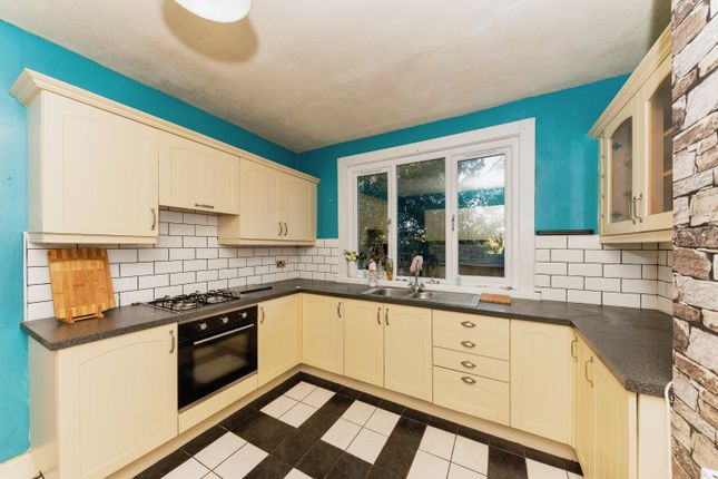 3 bed semi-detached house