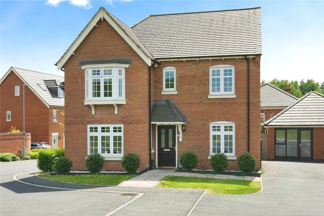 4 bed detached house