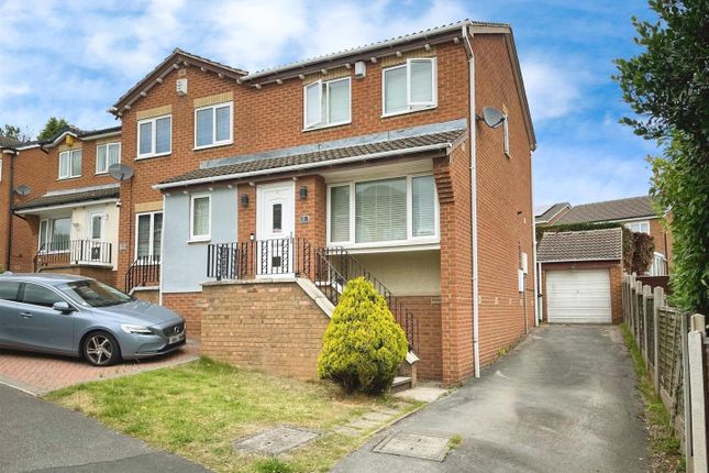 Heatherdale Road, Wakefield WF3 3 bed semi