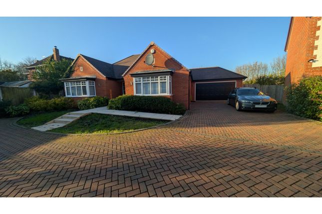 2 bedroom detached bungalow for sale