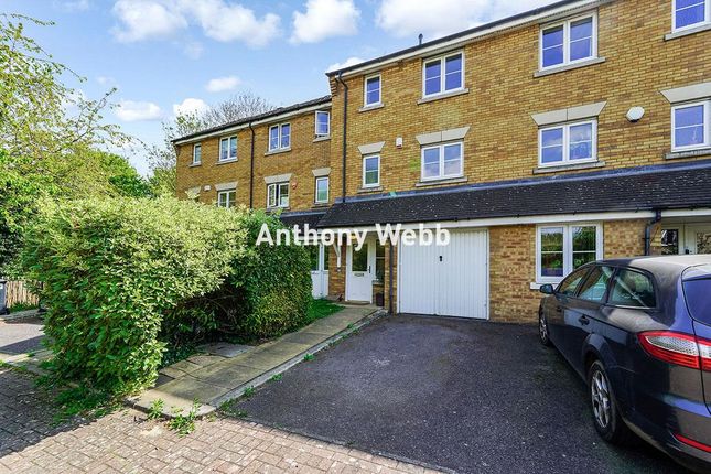 Westminster Drive, Palmers Green, N13 3 bed townhouse for sale
