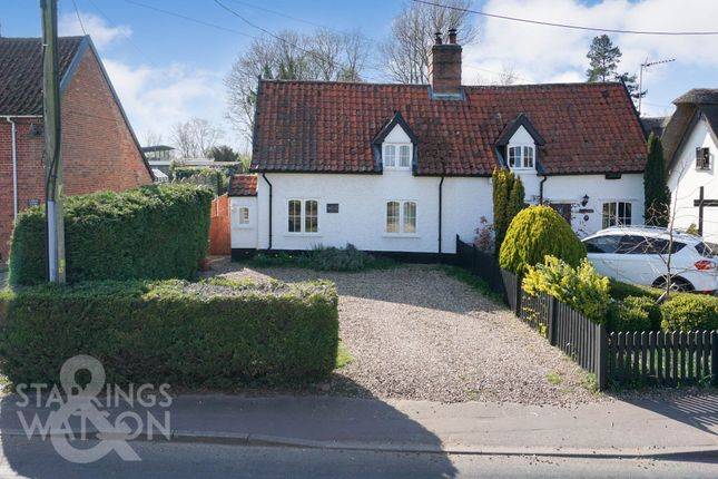 The Street, North Lopham, Diss 2 bed semi
