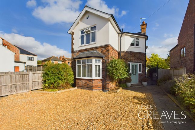 Waverley Avenue, Gedling, Nottingham 3 bed detached house for sale