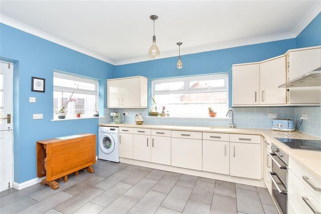 4 bedroom detached bungalow for sale