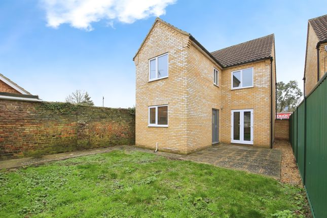 3 bedroom detached house for sale