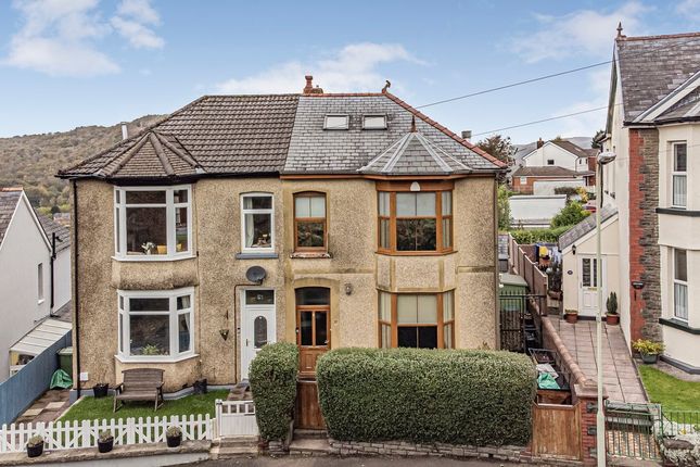 Common Road, Pontypridd CF37 5 bed semi
