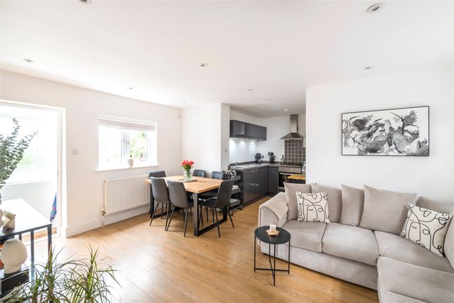 Somerset Road, Redhill, Surrey, RH1 1 bed maisonette for sale