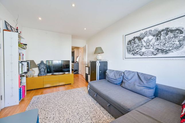 South Ealing, Ealing, London, W5 2 bed flat for sale