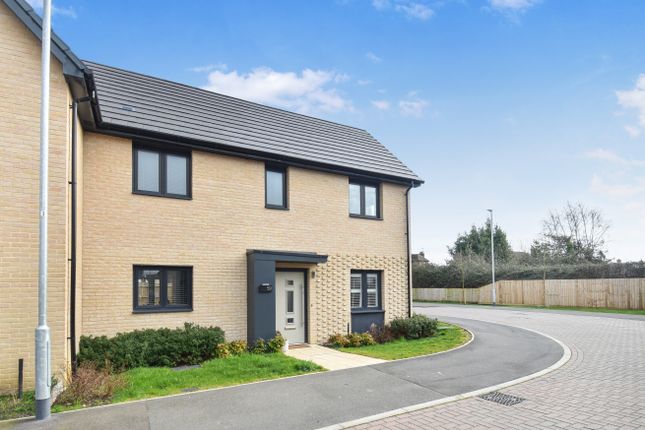 3 bed semi-detached house
