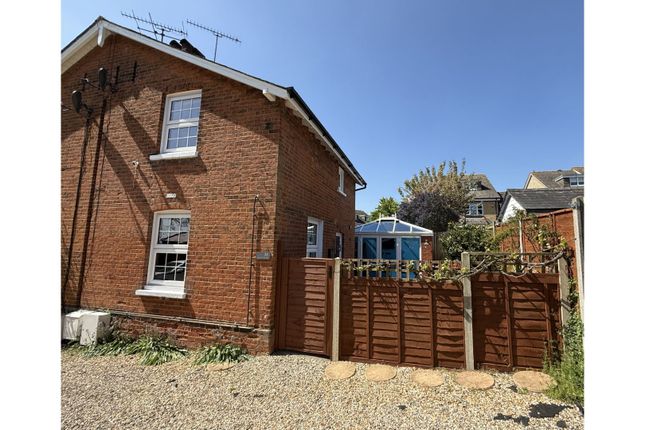 2 bedroom semi-detached house for sale