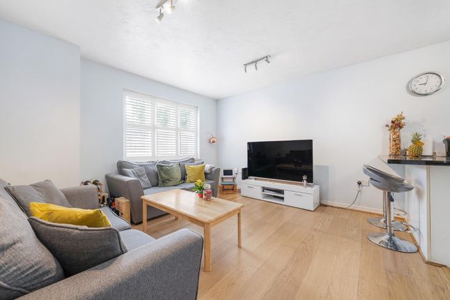 2 bed flat