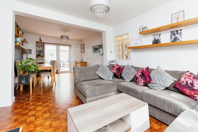 4 bedroom semi-detached house for sale