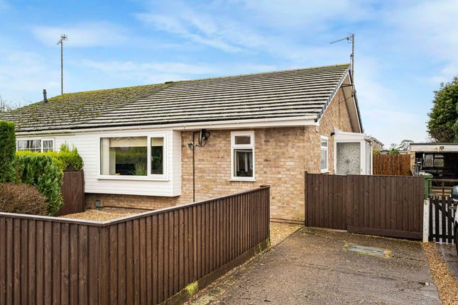 2 bedroom semi-detached bungalow for sale