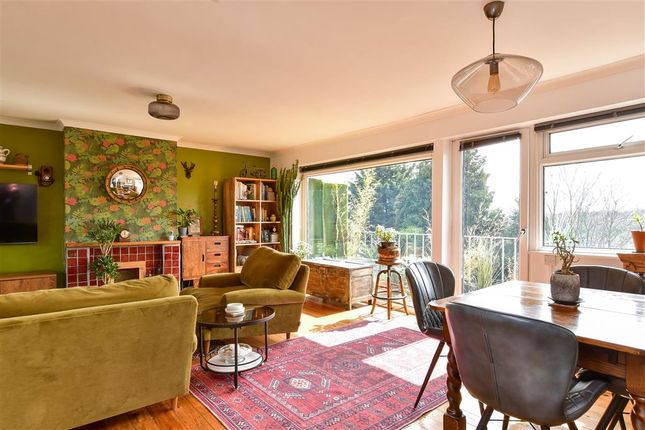 3 bed semi-detached house