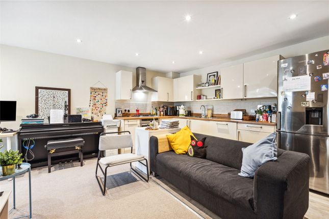 2 bed flat