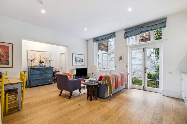 Mossbury Road, London, SW11 2 bed terraced house for sale