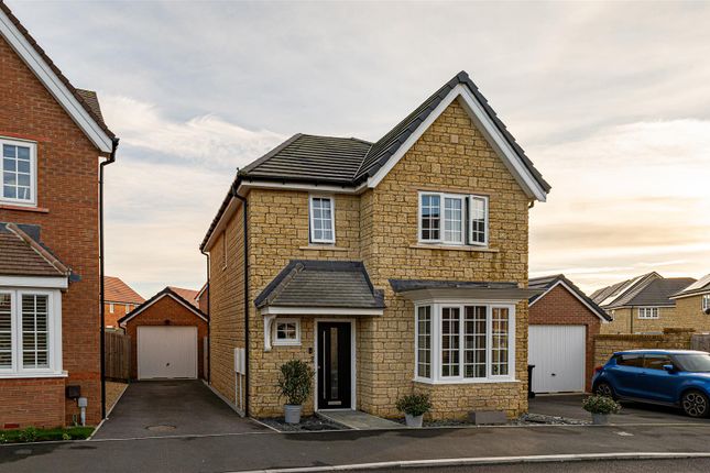 3 bed detached house