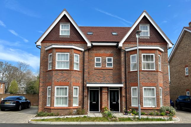 4 bedroom semi-detached house for sale