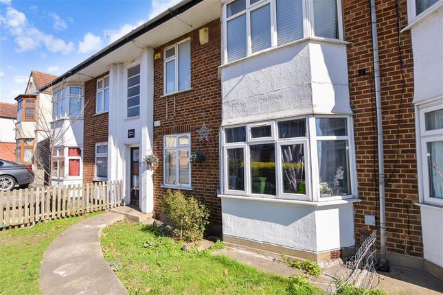 Mill Lane, Chadwell Heath, Essex 2 bed ground floor flat for sale
