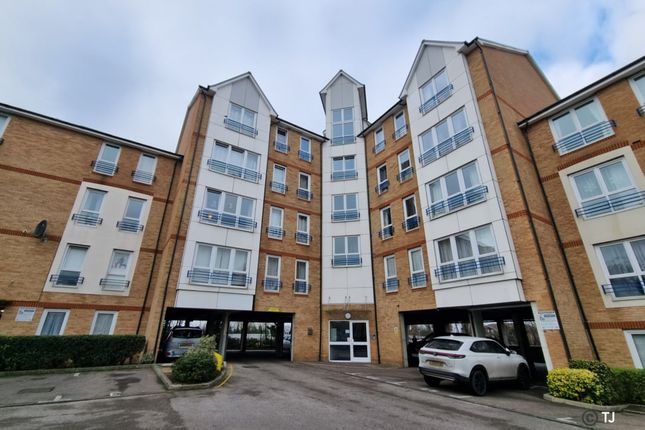 Fairfield Square, Gravesend, DA11 2 bed flat for sale